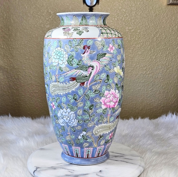 Vintage Rose Medallion Enamelware Vase Hong Kong Chinoiserie Large 14.5 in - Picture 2 of 10